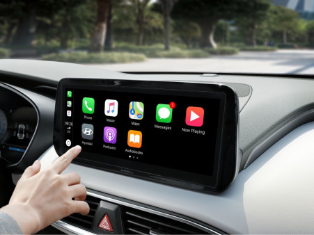 Apple CarPlay™ et Android Auto™.